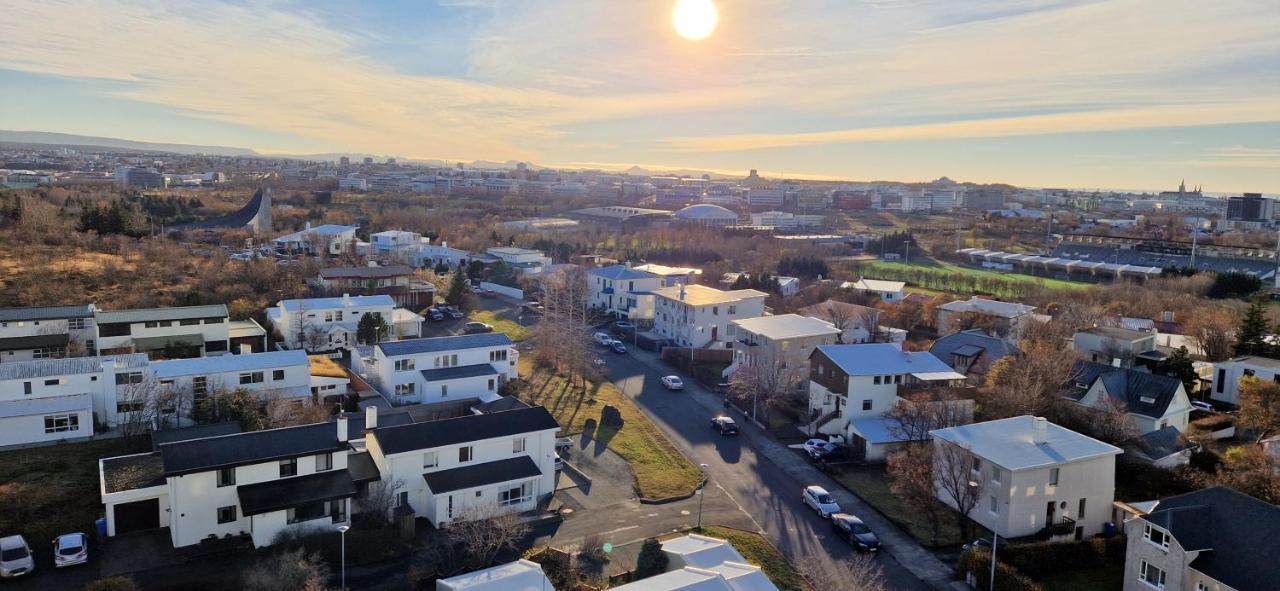 Panoramic Studio Apartment With Stunning View - Free Parking Рейк'явік Екстер'єр фото